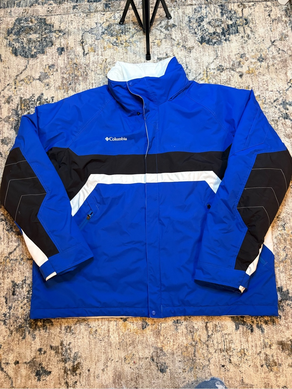 Vintage Columbia Men’s Ski/Snowboard Jacket in Blue and Black XXL Warm